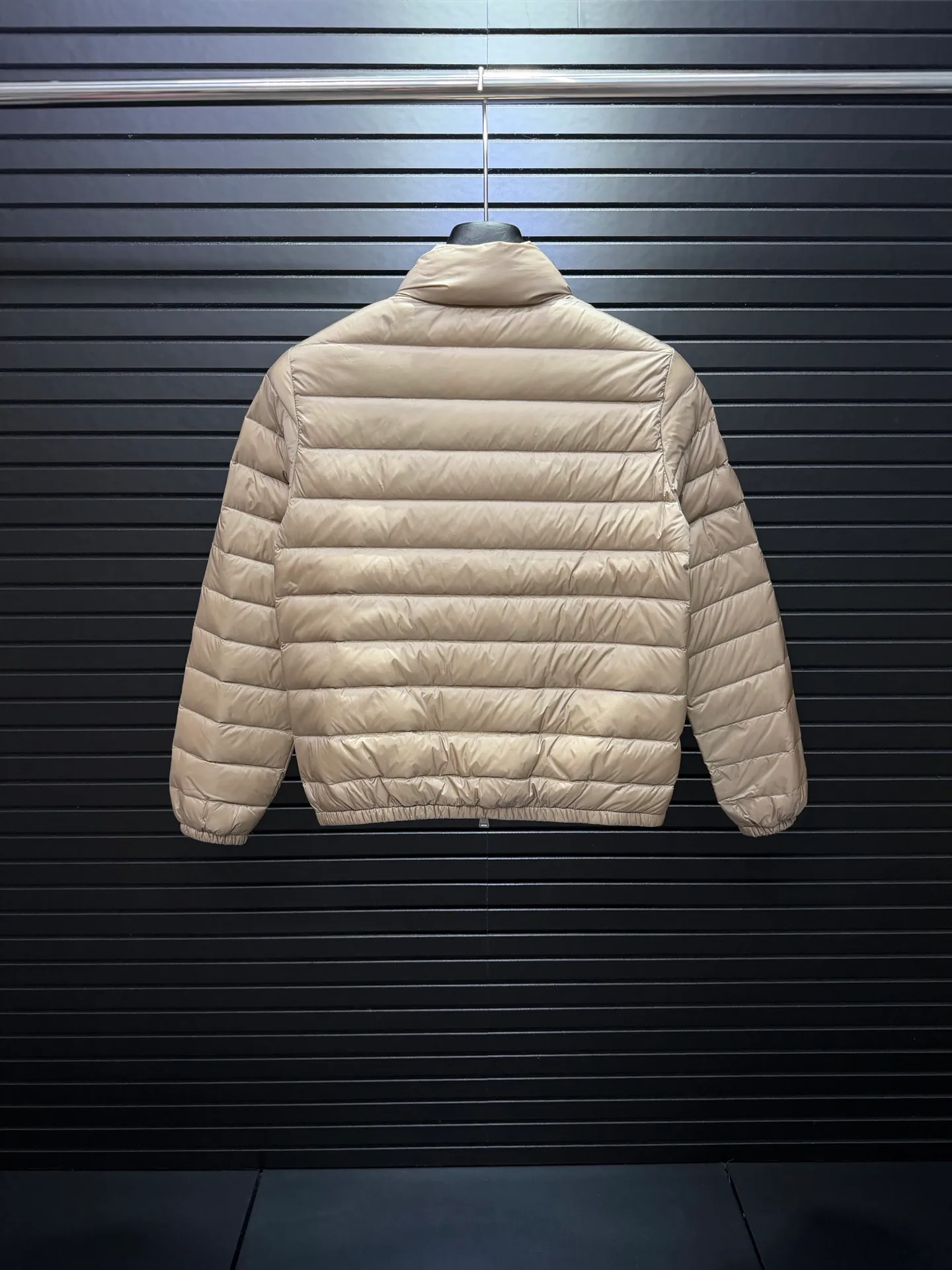 Moncler Same Style Lans Same Style ， 。 ， ; ， ， ， ：Black Khaki Beige Light Blue Light Pink White Size：1234